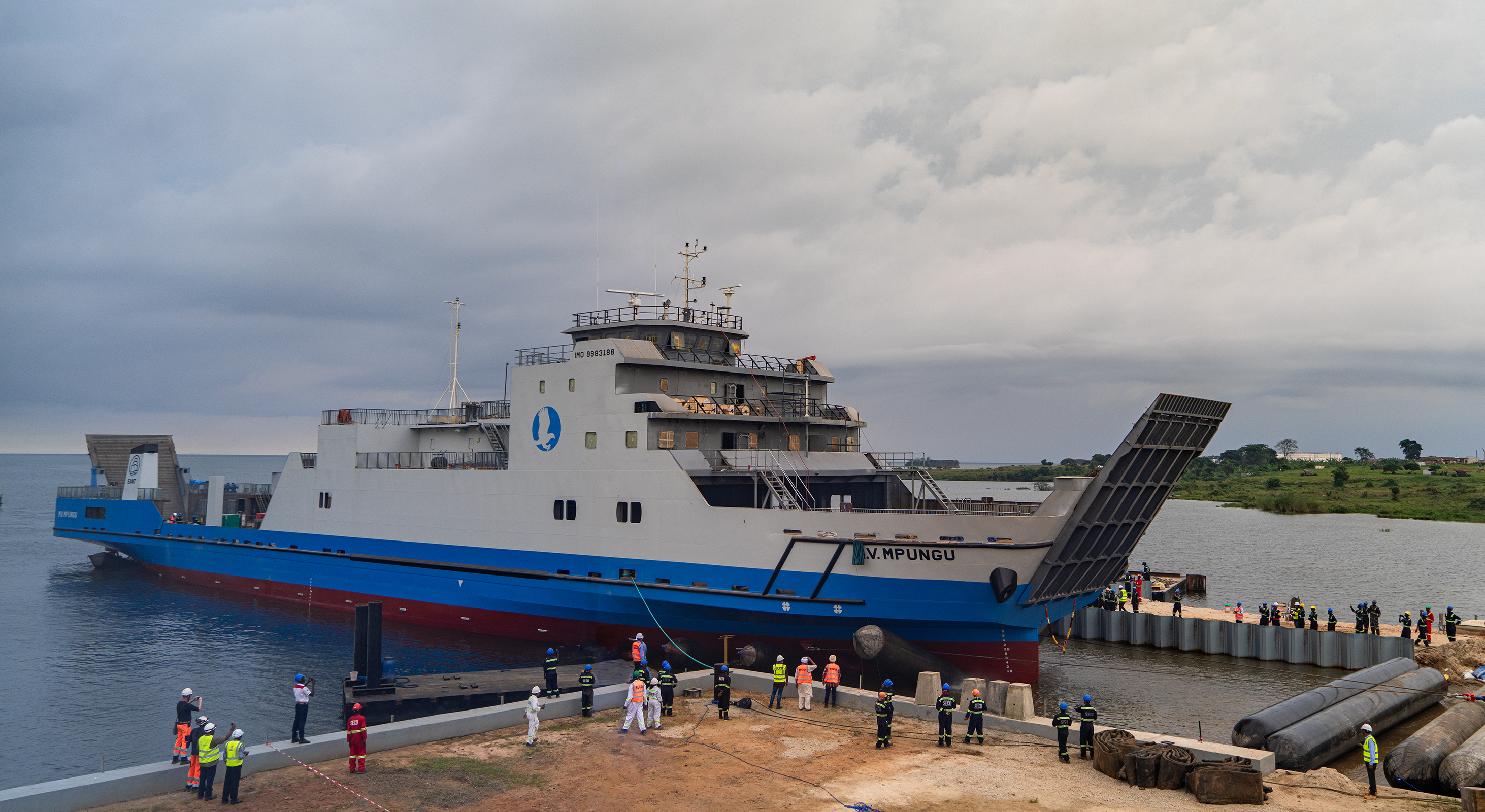 Operating roll on/roll off freight vessel on Lake Victoria
